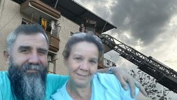 Manisa'daki Gizemli Olay A&ccedil;ığa Kavuştu: Terzi &Ouml;l&uuml;, Eşi Baygın Bulundu