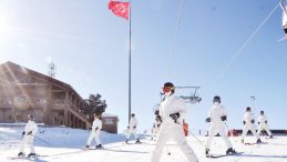 Mehmet&ccedil;ik'ten Kayakla Arama Faaliyeti