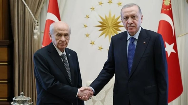 MHP Genel Başkanı Devlet Bahçeli'den Başkan Erdoğan'a 72. Doğum Günü Sürprizi