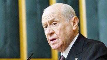 MHP Lideri Bah&ccedil;eli'den CHP Lideri &Ouml;zel'e Telefon G&ouml;r&uuml;şmesi