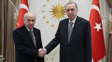 MHP lideri Bah&ccedil;eli'den Cumhurbaşkanı Erdoğan'a doğum g&uuml;n&uuml; hediyesi