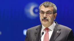 Milli Eğitim Bakanı Yusuf Tekin'den &ouml;nemli a&ccedil;ıklamalar