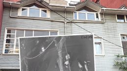 Motosikletin &ccedil;arptığı kadın tedavi olduktan sonra evinde &ouml;l&uuml; bulundu