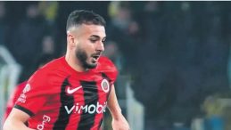 Oğulcan &Uuml;lg&uuml;n i&ccedil;in &ccedil;arpıcı yorum: Teşekk&uuml;r edilmeli&hellip;