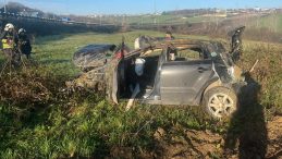 Otomobil Tarlaya Yuvarlandı: 1 Kişi Hayatını Kaybetti