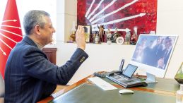 &Ouml;zel, gen&ccedil;lere g&ouml;r&uuml;nt&uuml;l&uuml; aradı: İyi ki varsınız