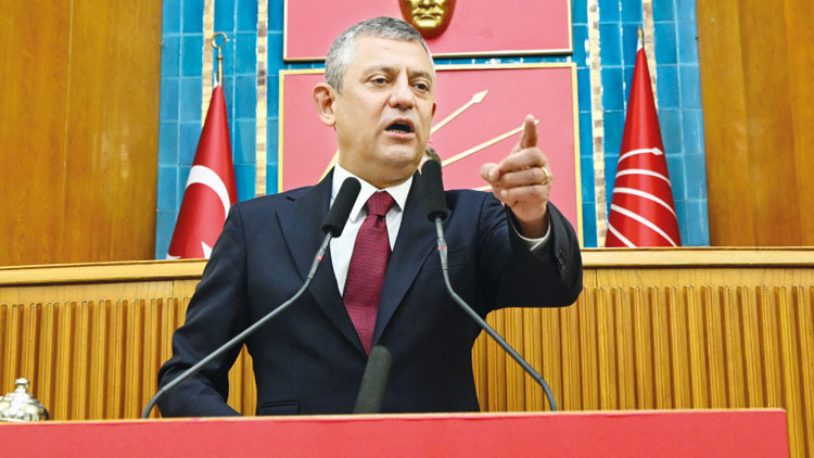 &Ouml;zg&uuml;r &Ouml;zel, Tartışmalı Mesajları Yorumladı: "S&ouml;ylediklerim Kişilik Tespiti"