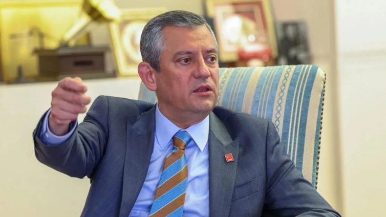 &Ouml;zg&uuml;r &Ouml;zel Yalan Rekoruna İlerliyor