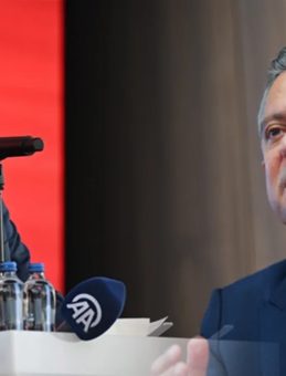 &Ouml;zg&uuml;r &Ouml;zel&rsquo;in Mesut &Ouml;zarslan&rsquo;a G&ouml;nderdiği Mesajlar Ortaya &Ccedil;ıktı! Tehdit, Hakaret, K&uuml;f&uuml;r&hellip;