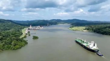 Panama A&ccedil;ıklarında G&ouml;&ccedil;men Teknesi Battı: &Uuml;&ccedil; Kişi Hayatını Kaybetti