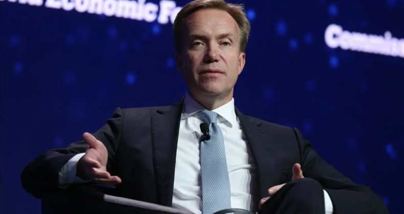 Pedofili Suçlusu ile 3 Akşam Yemeği Yedi! Epstein Skandalı Davos'a Sıçradı, Brende İstifa Etti