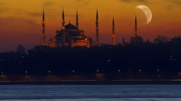 Ramazanda Oru&ccedil; S&uuml;releri D&uuml;nya Genelinde 12 ile 15 Saat Arasında Olacak