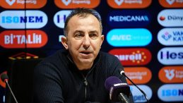 Recep U&ccedil;ar: "Ma&ccedil;a Gelen Seyircilerimizi Evlerine Mutlu G&ouml;ndermek İstiyorduk"