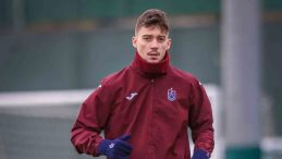 Rekora Kilitlenen Mu&ccedil;i