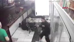 Restorana D&uuml;zenlenen Silahlı Saldırının G&ouml;r&uuml;nt&uuml;leri Ortaya &Ccedil;ıktı