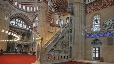 Restorasyon &Ccedil;alışmaları Tamamlandı: Selimiye Camii Ramazan'ın İlk G&uuml;n&uuml; İbadete A&ccedil;ılıyor