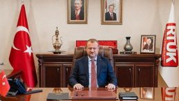 RT&Uuml;K Başkanı Mehmet Daniş'ten '28 Şubat' Mesajı: Cumhurbaşkanımızın Liderliği ile Tarihin Karanlıklarına G&ouml;m&uuml;lm&uuml;şt&uuml;r