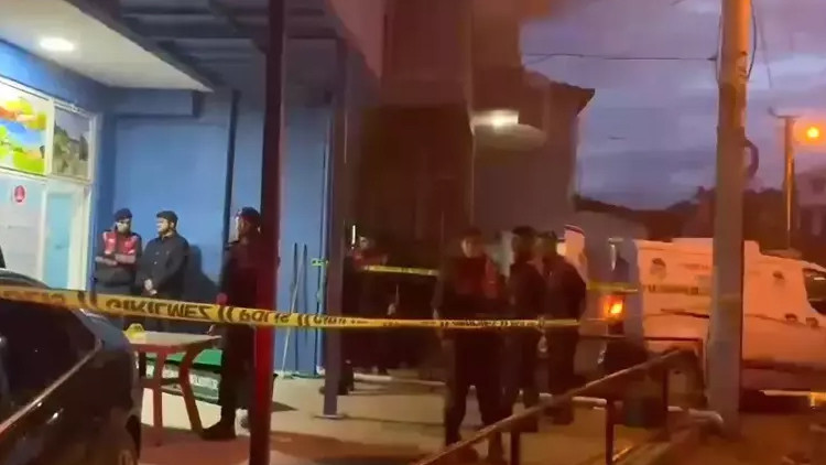 Sakarya'da Emekli Polis, Eşini ve Emlak&ccedil;ıyı &Ouml;ld&uuml;rd&uuml;