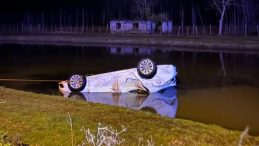 Samsun'da otomobil su kanalına d&uuml;şt&uuml;: 1 &ouml;l&uuml;, 1 yaralı