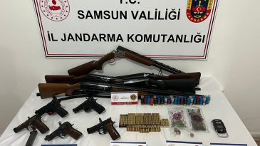 Samsun'da Uyuşturucu ve Silah Ka&ccedil;ak&ccedil;ılığı Operasyonu: 3 Zanlı Yakalandı