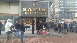 Şanlıurfa'da Kuyumcu Soygunu! 1 Polis Yaralandı, Dikkat &Ccedil;eken Ayrıntı: Baba 8 Yıl &Ouml;nce…