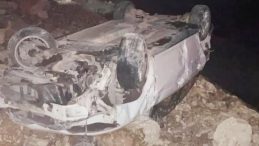 Şanlıurfa&rsquo;da Otomobil U&ccedil;uruma Devrildi