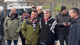 Serdal Adalı, Kocaeli Deplasmanında Taraftarlarla Birlikte Trib&uuml;ne Girdi