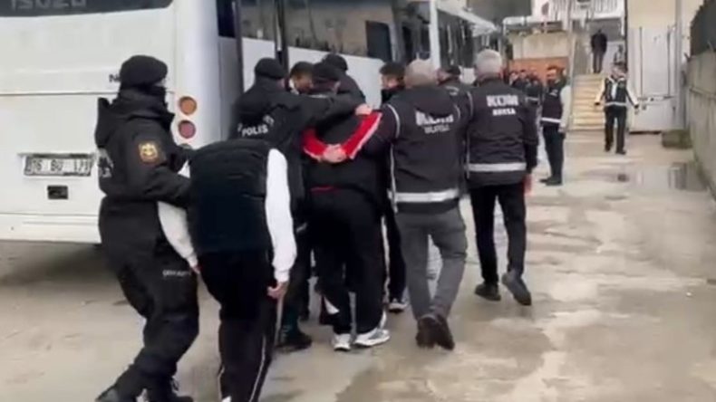 Silahlı Eylem ve Soygun Planlayan 3 Şüpheli Otelde Yakalandı