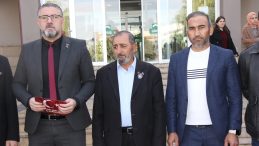 Sivas'ta Şehit Babasına Hakaret Eden Halk Otob&uuml;s&uuml; Şof&ouml;r&uuml; Silahlı Saldırıya Uğradı