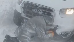 Sivas'ta Tipi Nedeniyle Ara&ccedil;lar Mahsur Kaldı: Kurtarma Operasyonu Ger&ccedil;ekleştirildi!