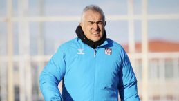 Sivasspor'da Mehmet Altıparmak ile Yollar Ayrıldı!