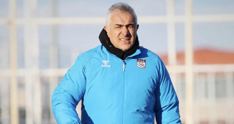 Sivasspor'da Mehmet Altıparmak ile Yollar Ayrıldı!
