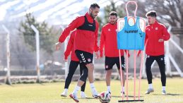 Sivasspor'da Sakatlık Tartışması!