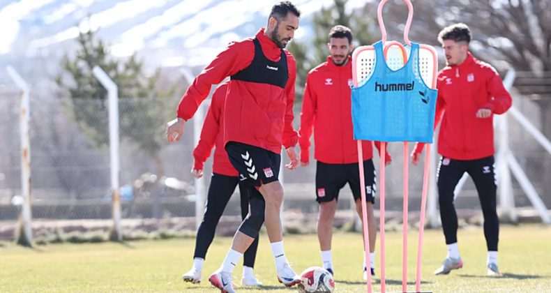 Sivasspor'da Sakatlık Tartışması!