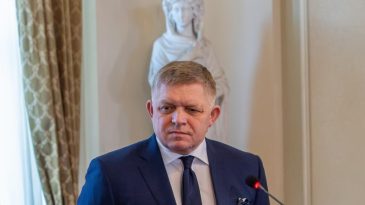 Slovakya Başbakanı Fico'dan Ukrayna'ya Elektrik Tehdidi
