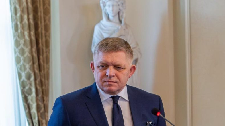 Slovakya Başbakanı Fico'dan Ukrayna'ya Elektrik Tehdidi