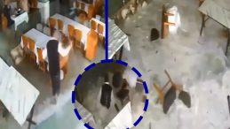 SON DAKİKA | Alanya'da korkutucu anlar: Dev dalga restoranı savaş alanına d&ouml;n&uuml;şt&uuml;rd&uuml;!