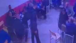 SON DAKİKA: Ankara Haymana'da kahvehaneye pompalı t&uuml;fekle saldırı! Olay anı kameralara yansıdı