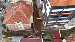 SON DAKİKA: Ankara'da Şaşırtan Olay! İstinat Duvarı Yıkıldı! 'Deprem Sesi Gibi G&uuml;mb&uuml;rt&uuml; Geldi&hellip;'