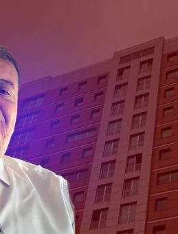 SON DAKİKA: Şişli'de Şok Edici Olay! İş İnsanı Musa Toykar Pijamalarıyla Yangın Merdiveninde &Ouml;l&uuml; Bulundu!