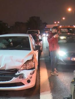 SON DAKİKA&hellip; İstanbul &Uuml;mraniye'de TEM Otoyolu'nda zincirleme kaza: 8 ara&ccedil; birbirine girdi!