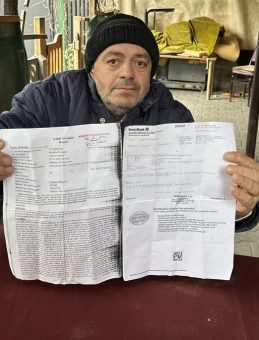 SON DAKİKA&hellip; Sosyal medyadaki kadın profiline kandı, başına gelmeyen kalmadı: Fotoğraf ve hediye g&ouml;nderip&hellip;