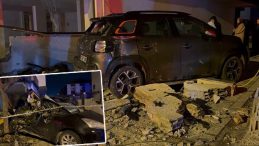 Sultanbeyli'de S&uuml;r&uuml;c&uuml; Direksiyon Hakimiyetini Kaybetti: 4 Araca ve İş Yerine &Ccedil;arptı