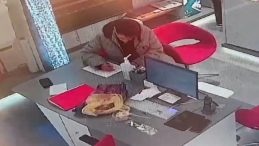 Sultangazi'de İş Başvurusunda Pes Dedirten Olay: G&uuml;venlik Kamerasına B&ouml;yle Yakalandı!
