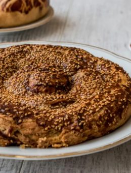 Tam Kıvamında Tahinli &Ccedil;&ouml;rek Tarifi!