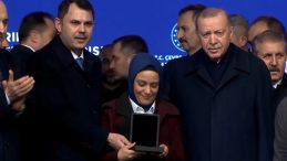 Tamamlanan Afet Konutları İ&ccedil;in &Ouml;zel Film! Bakan Kurum: Bu Başarı Hikayesini Sonuna Kadar İzlemek İsteyeceksiniz!