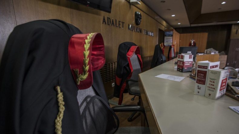 TBMM'deki Taciz Davasında &Uuml;&ccedil; Sanık Tutuklandı, Bir Sanık Aranıyor