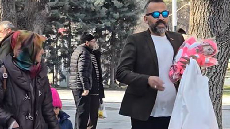 Tebrik Mesajları Yağmur Gibi: Kayseri'deki Sosyal Deney Milyonlarca İzlenme Aldı