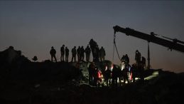 TFF ve Spor Kul&uuml;pleri, 6 Şubat Depremlerinde Hayatını Kaybedenleri Andı