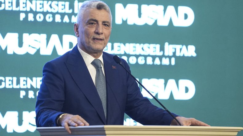 Ticaret Bakanı Bolat, MÜSİAD Geleneksel İftar Programı'nda konuştu